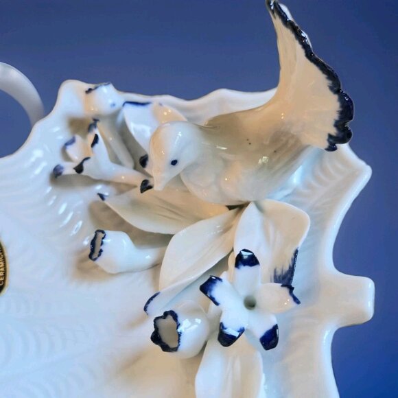 Vintage Nuovo Capodimonte Filli savastano Porcelain Bird Dish, Blue White - Picture 4 of 12